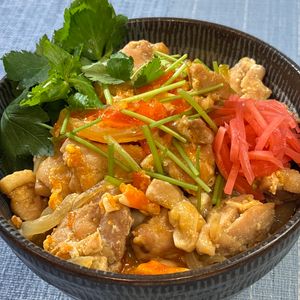 楽ラク手抜キッチン🐶🐾の作ってみた!投稿(白だし香る関西風ふわとろ親子丼)