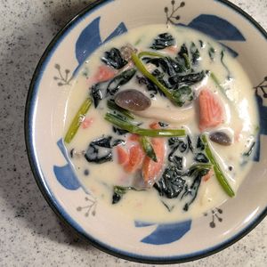 まろやかみりんの作ってみた!投稿(【鮭とほうれん草の和風クリーム煮】簡単なのに絶品!お魚レシピ)