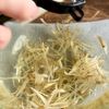 レンジで簡単♪【炊き込み風牛ごぼうご飯】の下準備