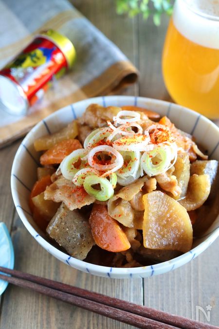 豚バラで手軽に！絶品もつ煮風