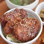 チキンの甘辛ソースカツ丼