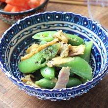 レンジで3分！スナップエンドウとベーコンのだし卵あえ