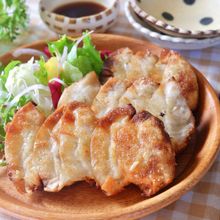 お肉の代わりに○○！『肉無しパリパリ節約揚げ餃子』