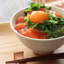 漬けサーモン丼