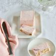 いちごのレアチーズアイスケーキ【簡単、混ぜるだけ】