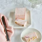 いちごのレアチーズアイスケーキ【簡単、混ぜるだけ】