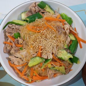 milkの作ってみた!投稿(ご飯がすすむ♪『豚こまと春雨ときゅうりのピリ辛♡中華炒め』)
