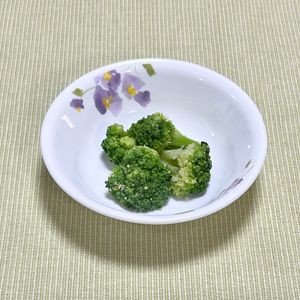 キャピタンの作ってみた!投稿(【シーザーブロッコリー】チンして和えるだけ♪)