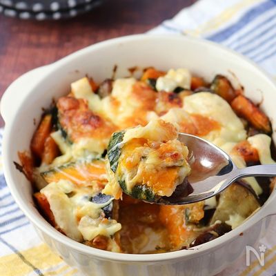 抜群の相性♪かぼちゃとナスの味噌マヨチーズ焼き