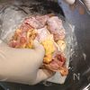 【ガリバタチキン丼】シェフの一番人気のまかない！の工程1