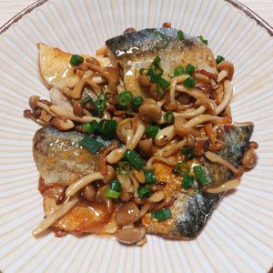 よっこの作ってみた!投稿(簡単10分！さっぱりコクうま♪「焼きサバのガリバタぽん酢」)