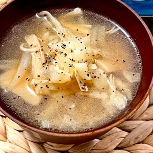 michuの作ってみた!投稿(キャベツときのこの旨みたっぷりスープ)