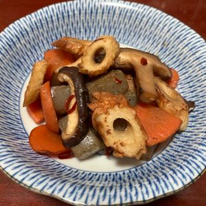 りんごの作ってみた!投稿(ワンパン楽ちん♪こんにゃくと椎茸にんじんの照り煮☆作り置きに)