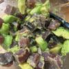 切って和えるだけ！鰹のたたきとアボカドのポキ【丼でも♪】の工程4