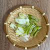 焼き鳥屋さん風【鶏ももネギの旨塩スープ】旨みたっぷり♡の下準備
