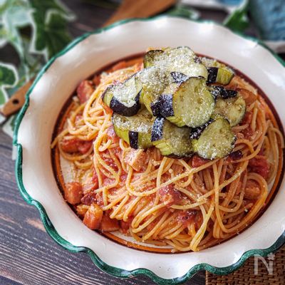 夏の定番!とろとろ揚げ茄子のトマトソースパスタ