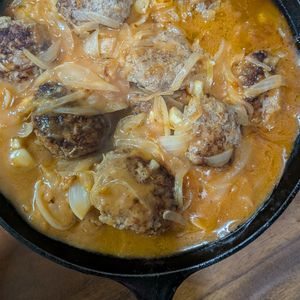 大庭の作ってみた!投稿(【こだわり煮込みハンバーグ】愛されおかず♡彼に作ってあげたい)