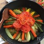 フライパンで！鶏肉と野菜のタジン風蒸し煮