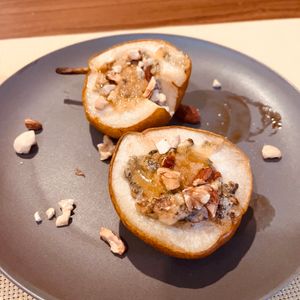 金の作ってみた!投稿(ラフランスのはちみつブルーチーズ焼き)