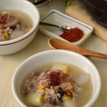雑穀米を使って栄養たっぷり温まって美味しい「参鶏湯風スープ」