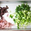 【これは飲める】ピリ辛お漬物パスタ♪ワンパンで簡単！の下準備