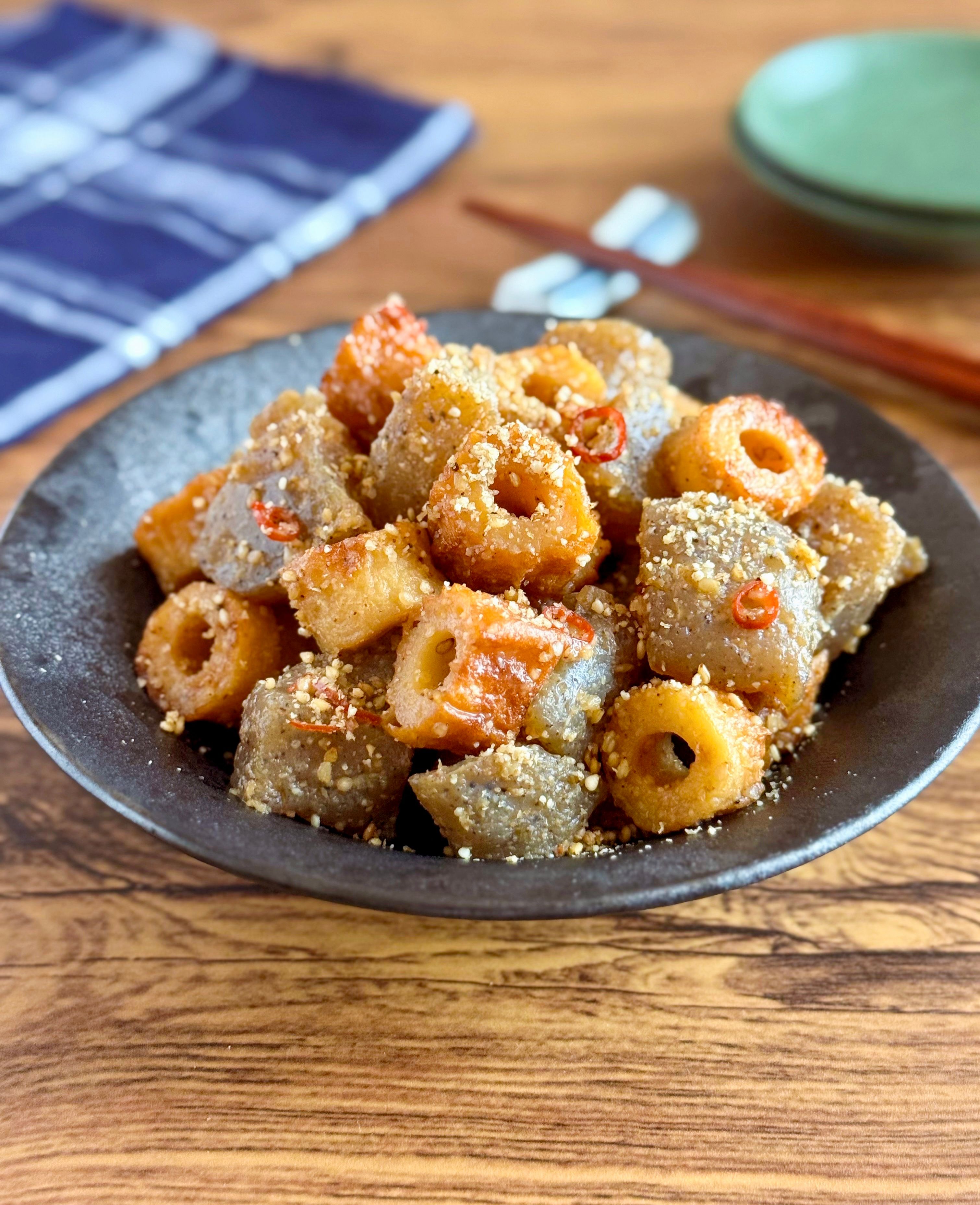 食卓にちょこっと♪【ちくわとこんにゃくの甘辛炒め煮】 | レシピ