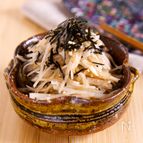 塩揉み不要♪皮ごと大根のごまぽんサラダ