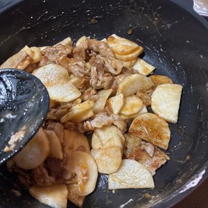 1169387の作ってみた!投稿(【豚こまと長芋のオイポン炒め】さっぱりご飯も進む味♪)