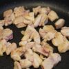 さっぱりなのに止まらない♡『鶏塩レモン焼きそば』の工程1