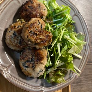1070506の作ってみた!投稿(冷めてもふんわり♡お弁当にも『ひじき入り豆腐つくねバーグ』)