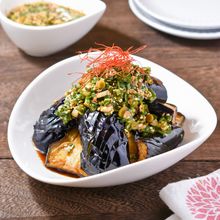 箸が止まらない旨さ♪【揚げ茄子の絶品ねぎだれかけ】