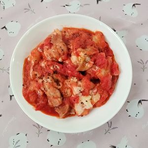 ぴんくツバメの作ってみた!投稿(【チキンとじゃがいものトマトチーズ煮】15分で絶品おかず!)