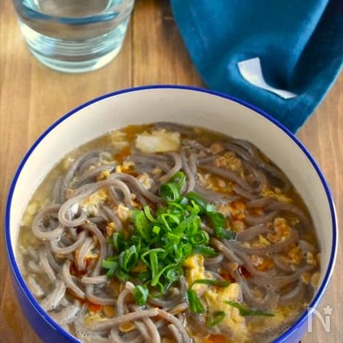 【サンータン風蕎麦】酸っぱ辛さが後をひく美味しさ♪
