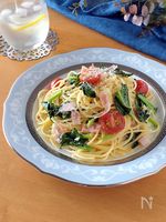 ソフトケールとミニトマトのオイルパスタ。