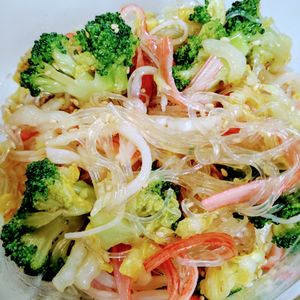 ゆみの作ってみた!投稿(ブロッコリーと白菜の《中華♡春雨サラダ》)