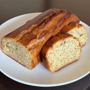えり🥀の作ってみた!投稿(焼くまで5分バターなし！本当においしい【米粉パウンドケーキ】)