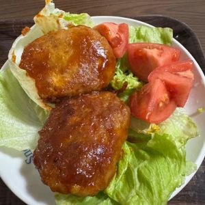 ミナの作ってみた!投稿(＼豆腐水切り不要／ワンパン15分【ふんわり豆腐ハンバーグ】)