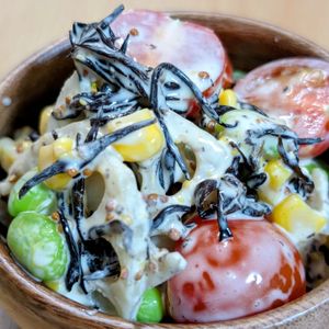 まゆのの作ってみた!投稿(レンジで【れんこん＆ひじきマスタードマヨのデリ風サラダ】)