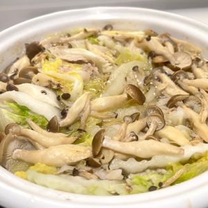 しーちゃんの作ってみた!投稿(【白菜ミルフィーユ鍋】味付け簡単♩)