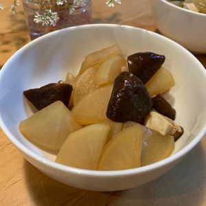 まじょの作ってみた!投稿(レンジで10分！【大根としいたけの煮物】簡単副菜♩)