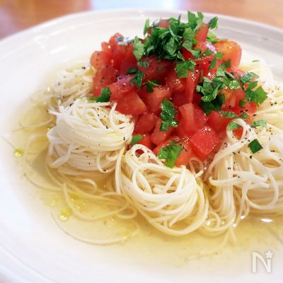 トマトと生姜の冷やしだしそうめん