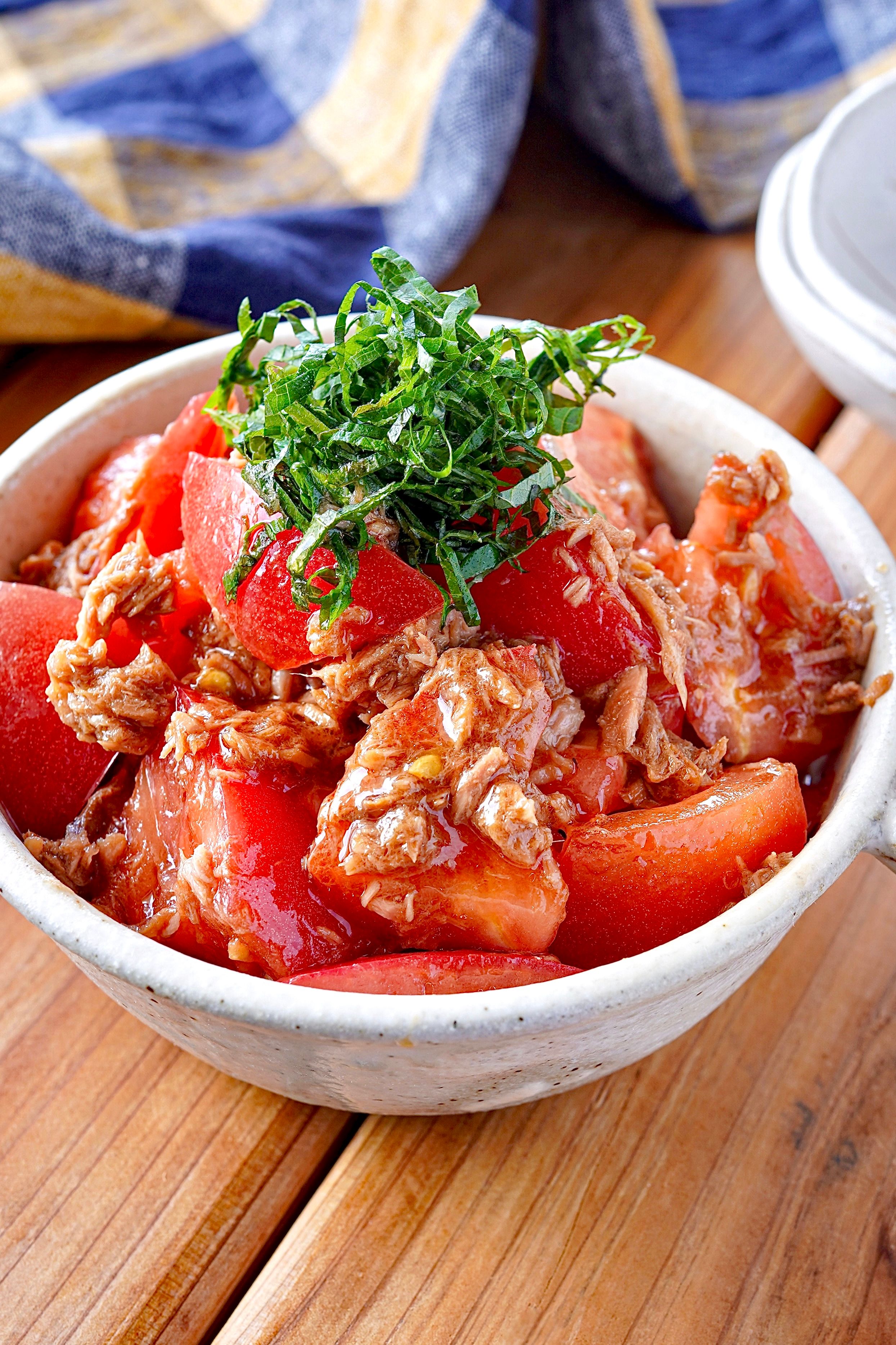 トマトのコク旨ツナサラダ】5分で完成♡切って和えるだけ！ | レシピ