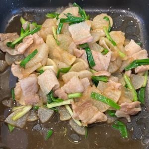 エステルの作ってみた!投稿(【豚バラ大根のねぎだししょうゆ炒め】味付け１本で絶品！)