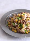 豚肉とコーンのガリバタチャーハン♪【 #食材３品】