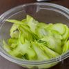 【ブロッコリーの茎と油揚げの塩昆布和え】節約/SDGsの工程1