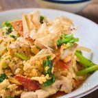 【菜の花と豚肉のチャンプルー】初春に美味しい味わい！