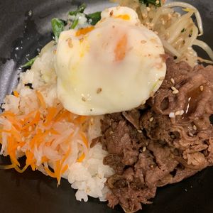 ぐ〜たら子の作ってみた!投稿(【簡単ビビンバ】ワンパンでパパッと手軽に。見栄えも良し ✽)