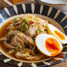 鶏むね肉のネギだれ漬け【レンジで簡単♪コスパ＆ヘルシー】
