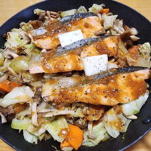 ナムディの作ってみた!投稿(コク旨味噌バター鮭のちゃんちゃん焼き)