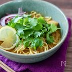 まろやかな味わいでめちゃ旨！もちもち麺の【タイ風カオソーイ】